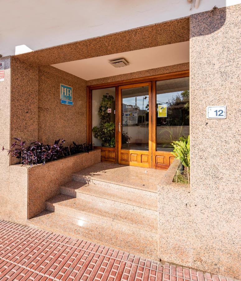 Hostal Y Apartamentos Santa Eulalia Санта-Еулалія-дель-Ріо Екстер'єр фото