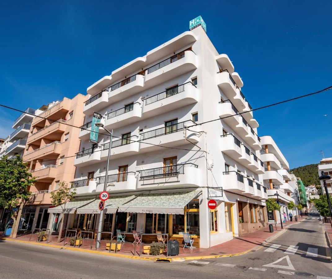 Hostal Y Apartamentos Santa Eulalia Санта-Еулалія-дель-Ріо Екстер'єр фото